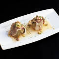 alcachofa confitada rellena de brandada de bacalao